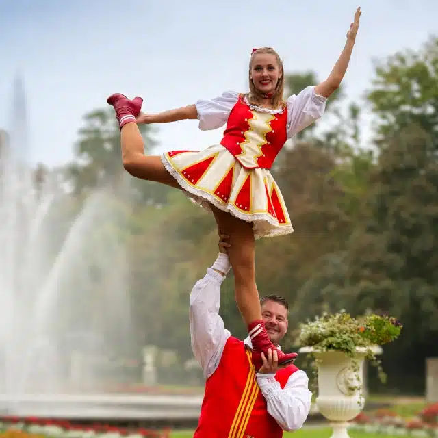 mitglieder-colonia-rut-wiess-celina-tobi