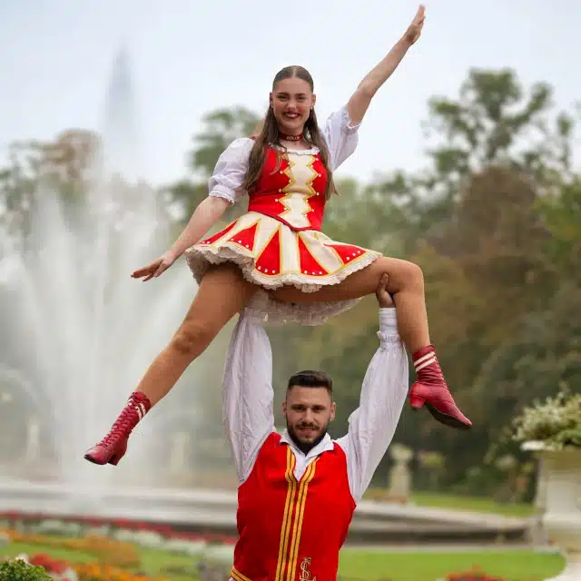 mitglieder-colonia-rut-wiess-lucy-niklas