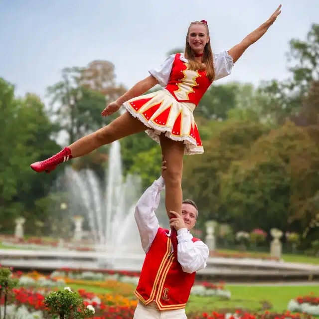 mitglieder-colonia-rut-wiess-simone-tim