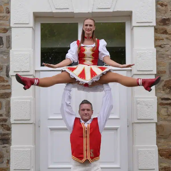 Simone & Tim tanzgruppe-tanzpaar-siomone-tim
