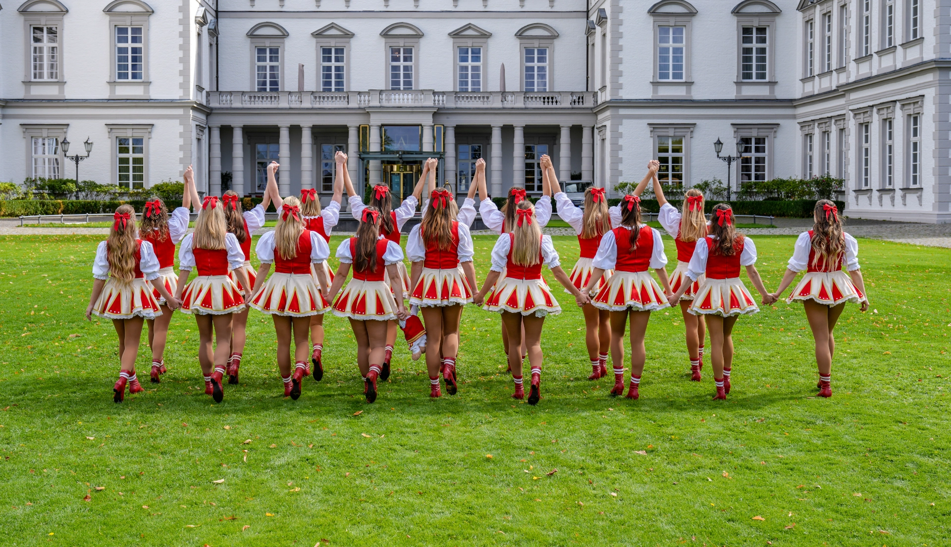 tanzgruppe-köln-tanzcorps-colonia-frauen